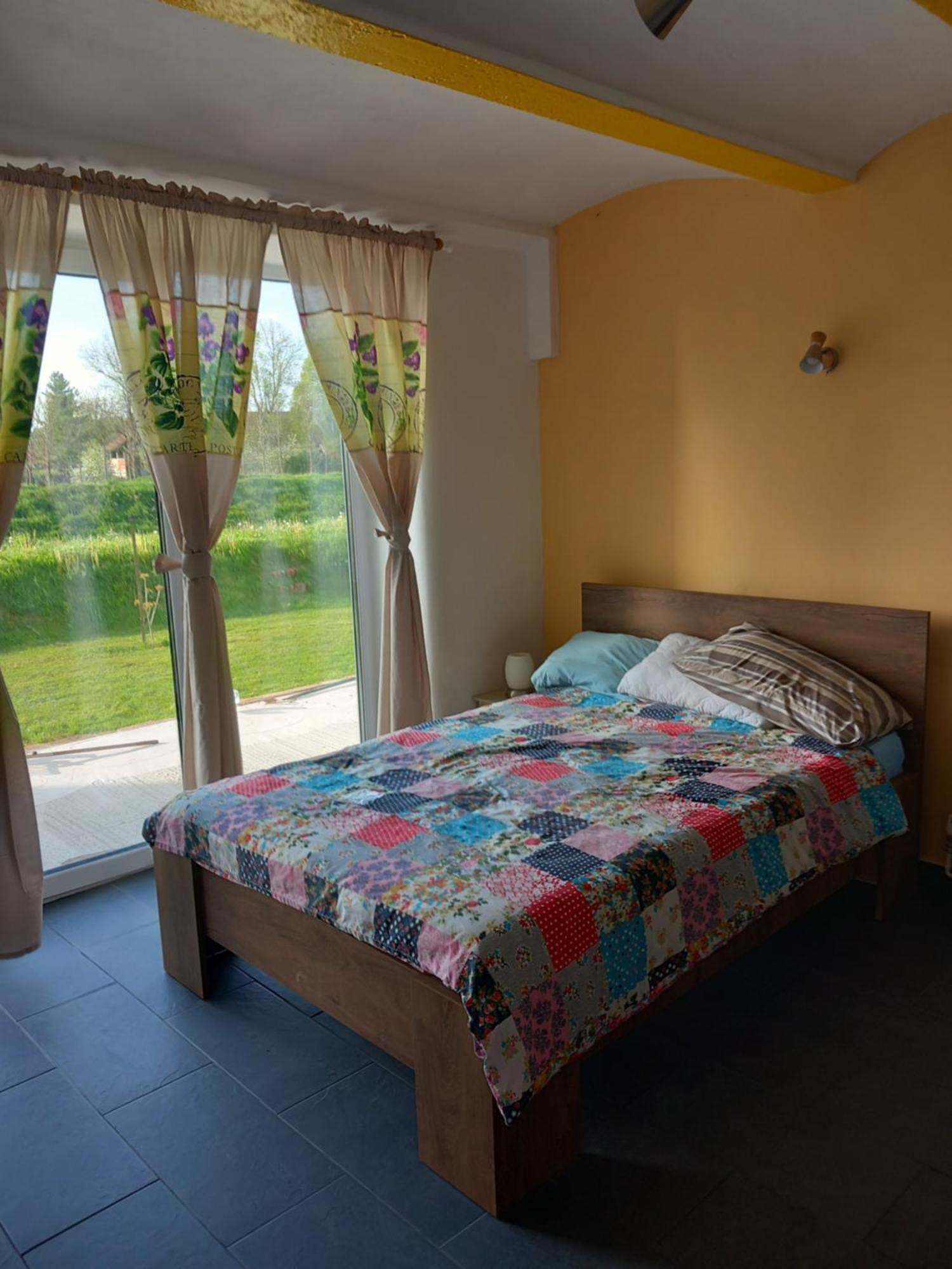 Mill House Apartment And Camping Лютомер Екстериор снимка