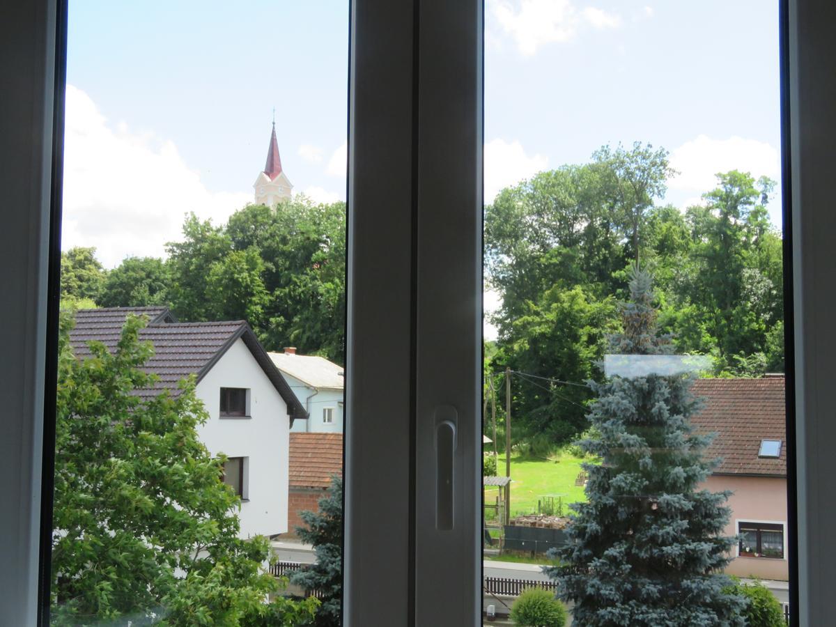 Mill House Apartment And Camping Лютомер Екстериор снимка