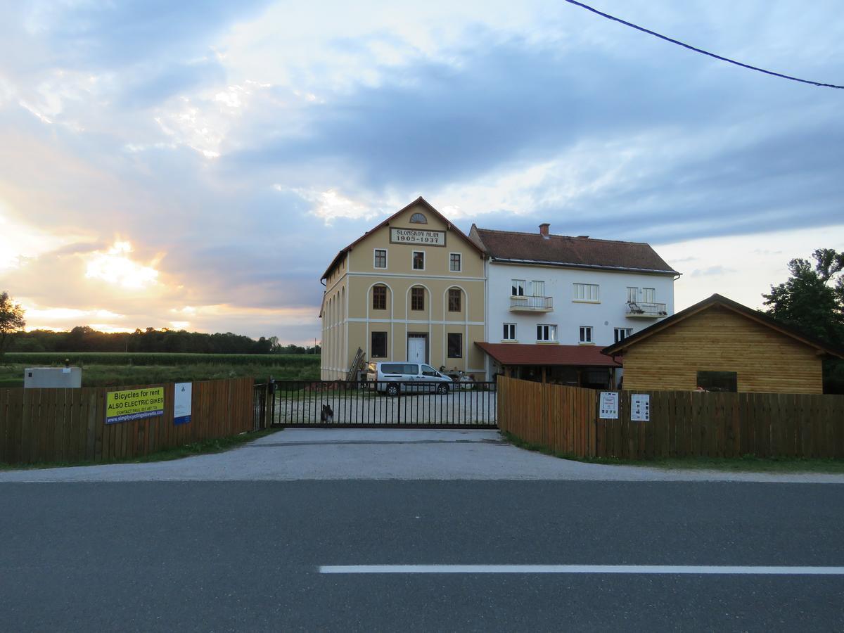 Mill House Apartment And Camping Лютомер Екстериор снимка