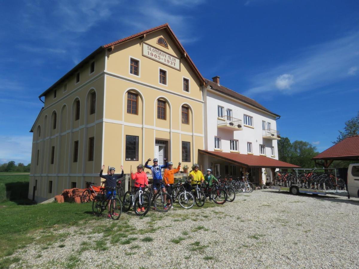 Mill House Apartment And Camping Лютомер Екстериор снимка